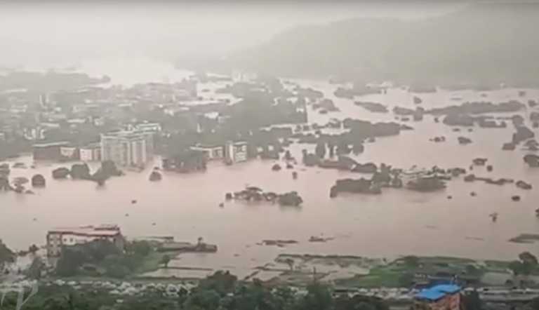 Ινδία: 36 νεκροί από τις κατακλυσμιαίες πλημμύρες και τις κατολισθήσεις