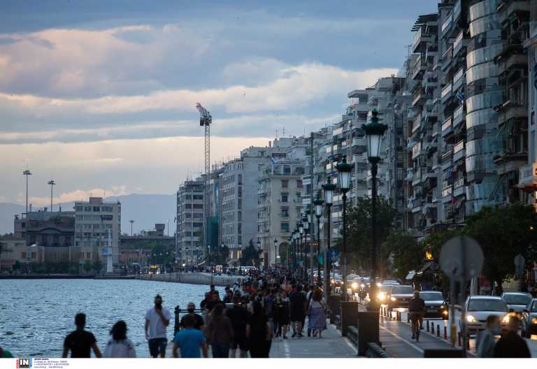 Κορονοϊός: Εκτόξευση νέων κρουσμάτων σε Αττική, Θεσσαλονίκη και Κρήτη – Η γεωγραφική κατανομή