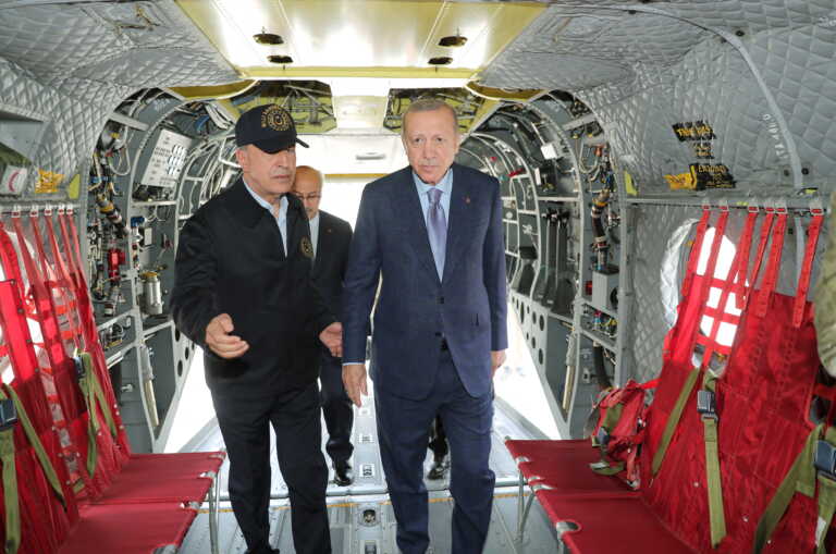 Προκλητικός ξανά ο Ακάρ: «Η δυνατότητα της Τουρκίας ξεπερνάει το ανάστημα της Ελλάδας»